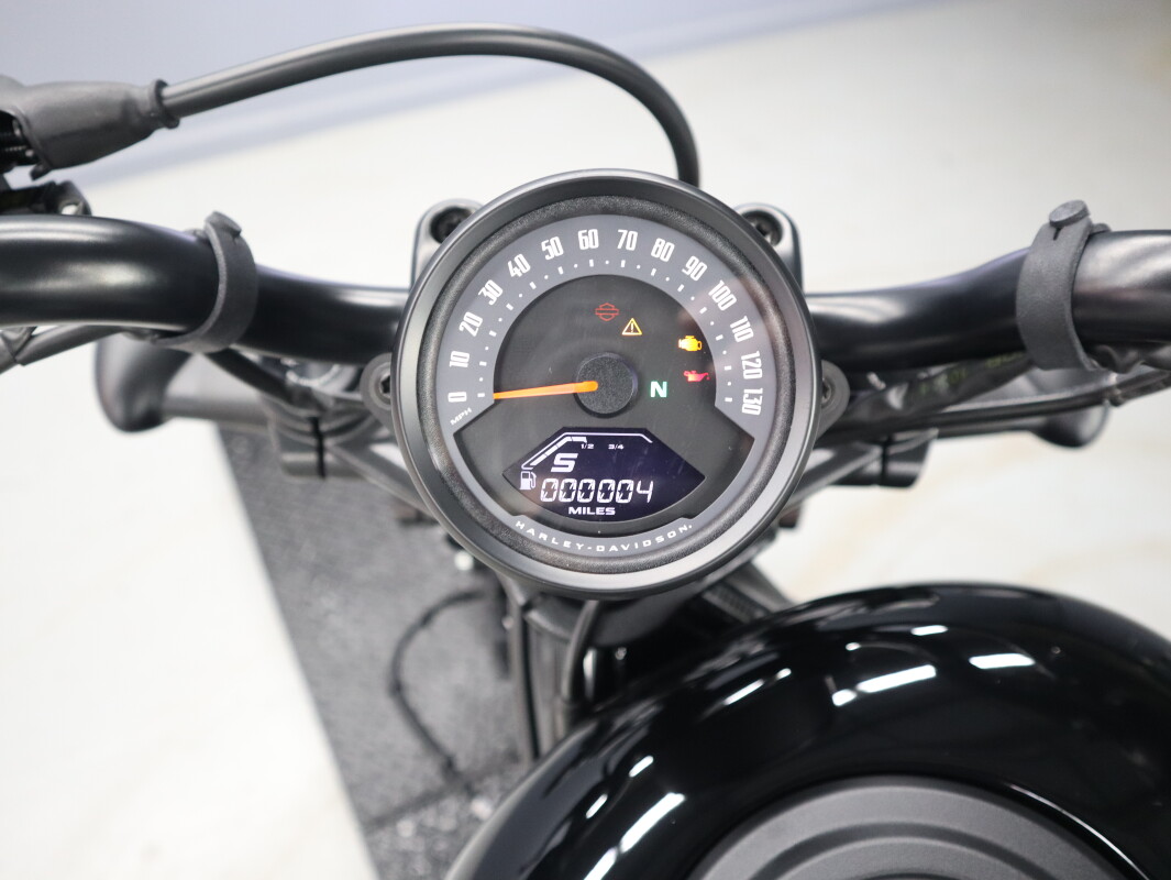 2026 Harley-Davidson® Nightster™ RH975, photo 10