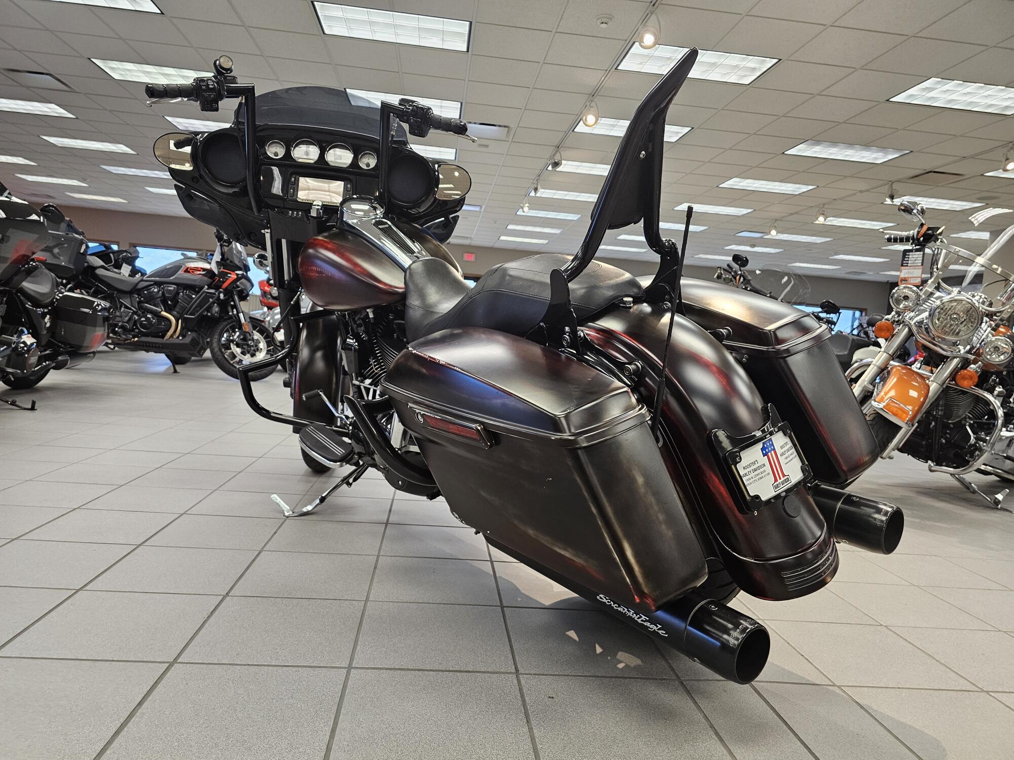 FLHXS 2015 Street Glide® Special, photo 6