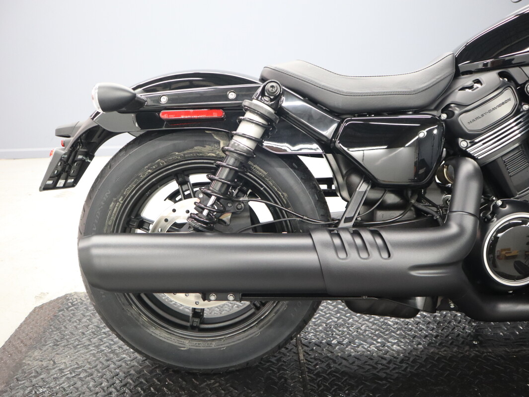 2026 Harley-Davidson® Nightster™ RH975, photo 18