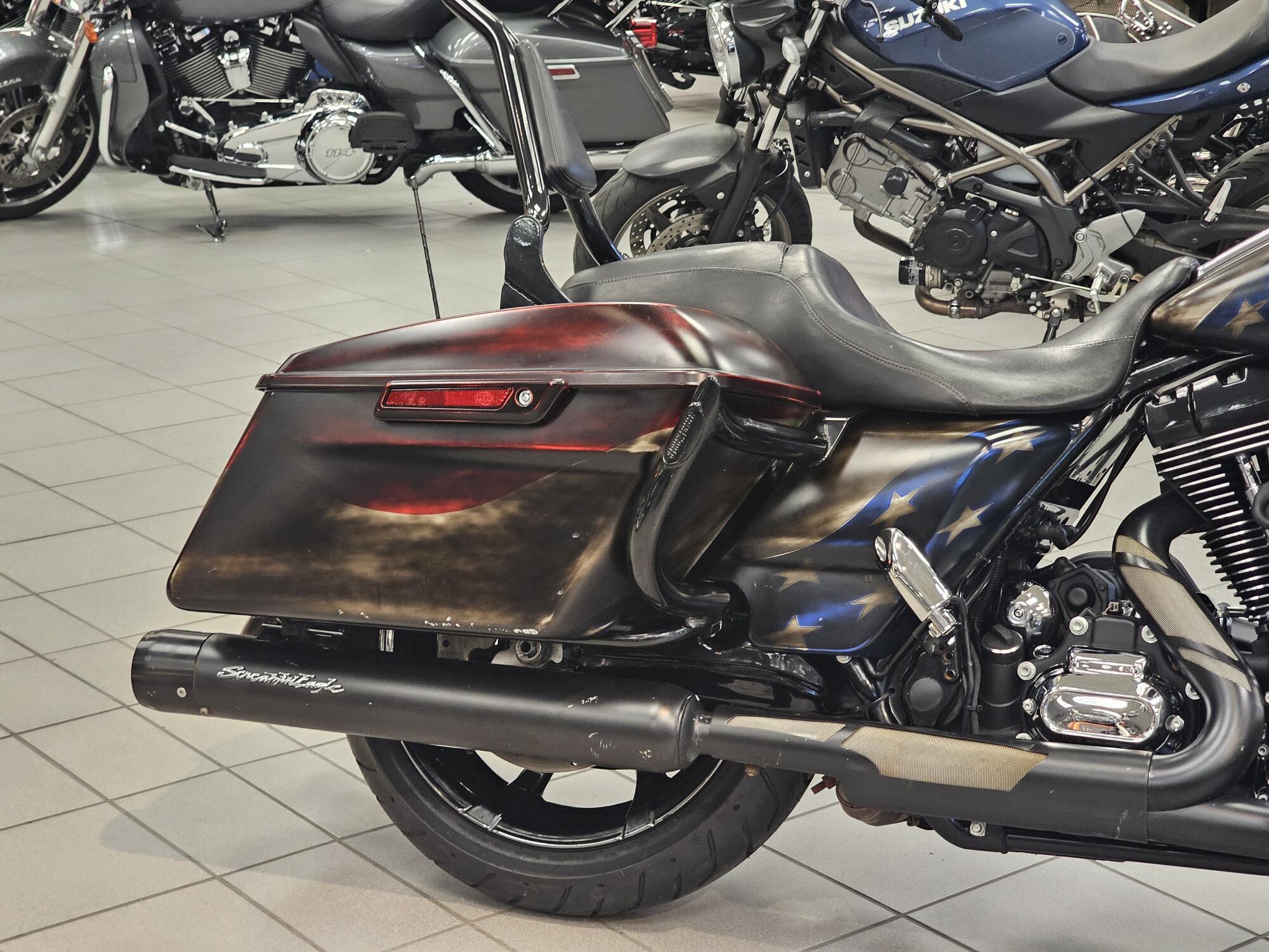FLHXS 2015 Street Glide® Special, photo 13