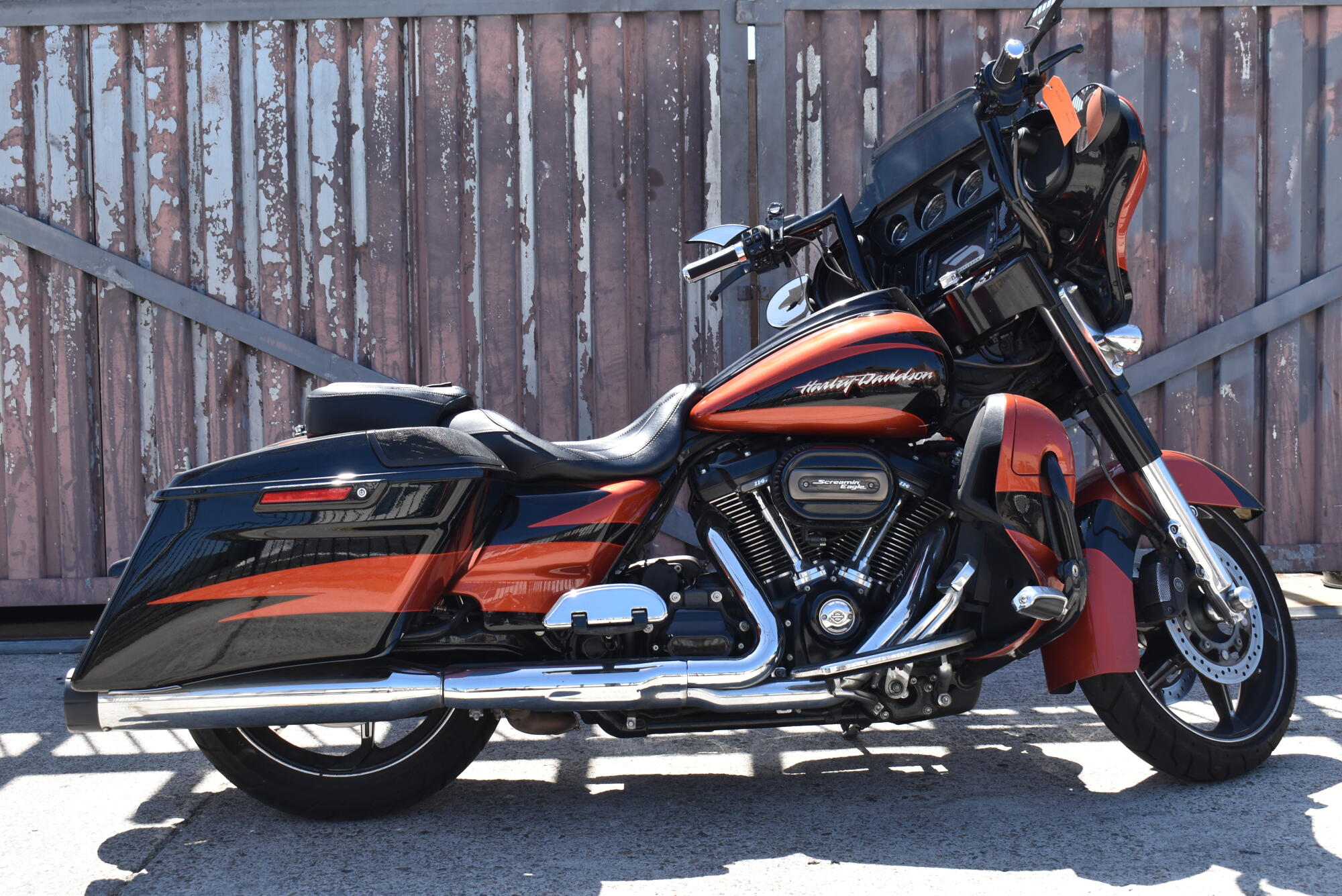 2017 Harley-Davidson® CVO™ Street Glide® FLHXSE