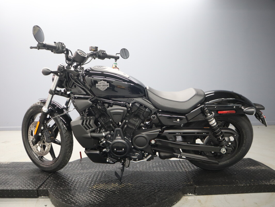 2026 Harley-Davidson® Nightster™ RH975, photo 5