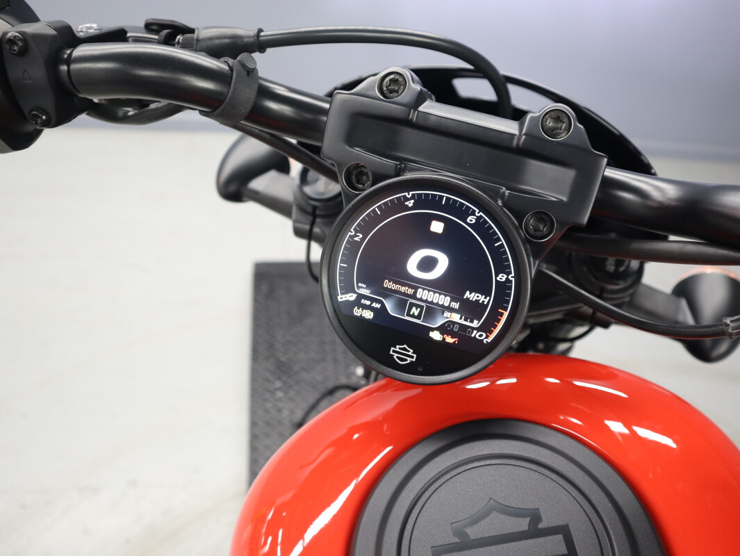 2026 Harley-Davidson® Nightster™ Special RH975S, photo 11