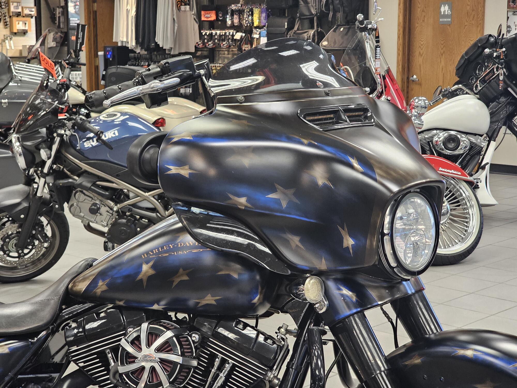 FLHXS 2015 Street Glide® Special, photo 10