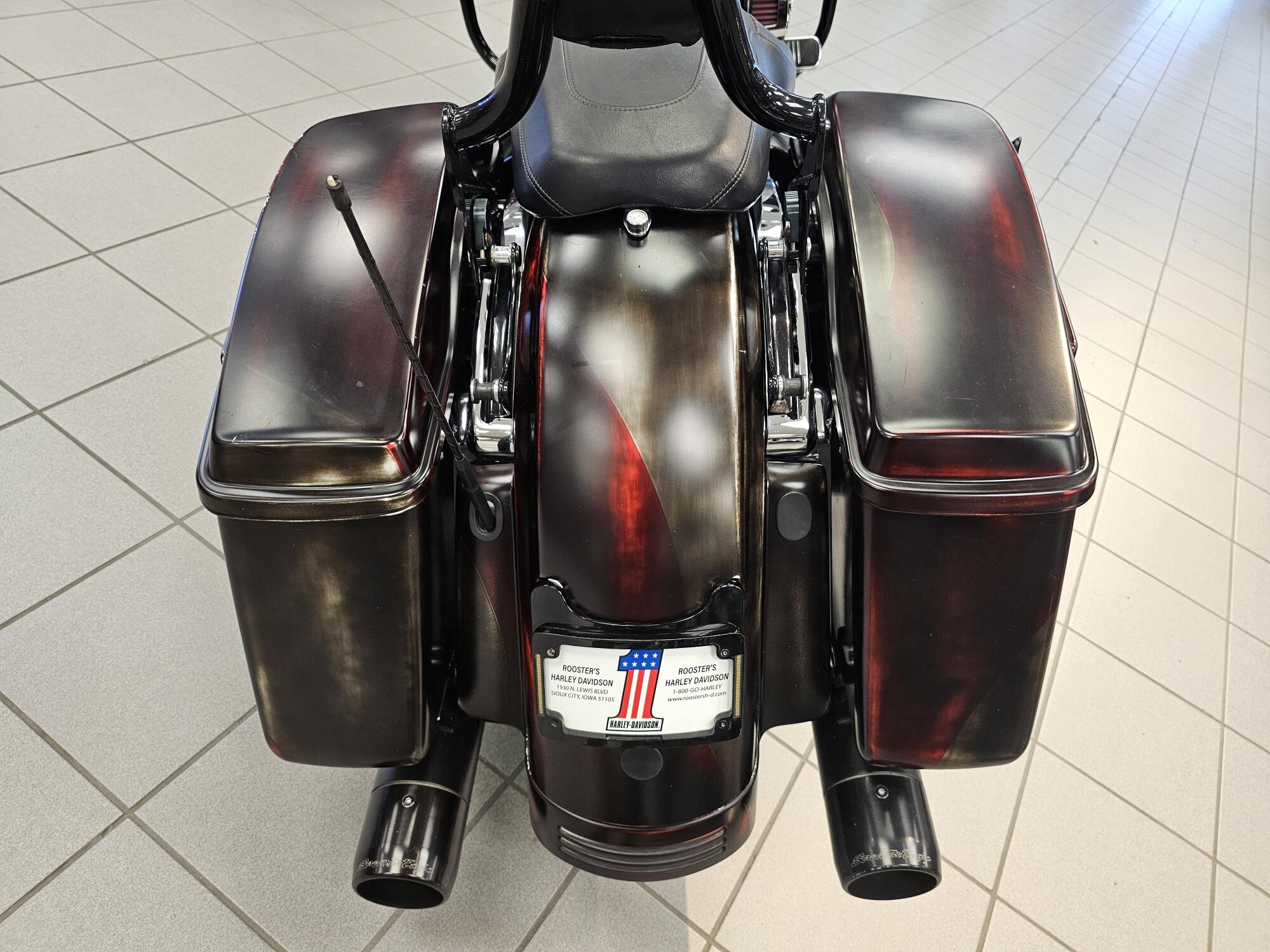 FLHXS 2015 Street Glide® Special, photo 18