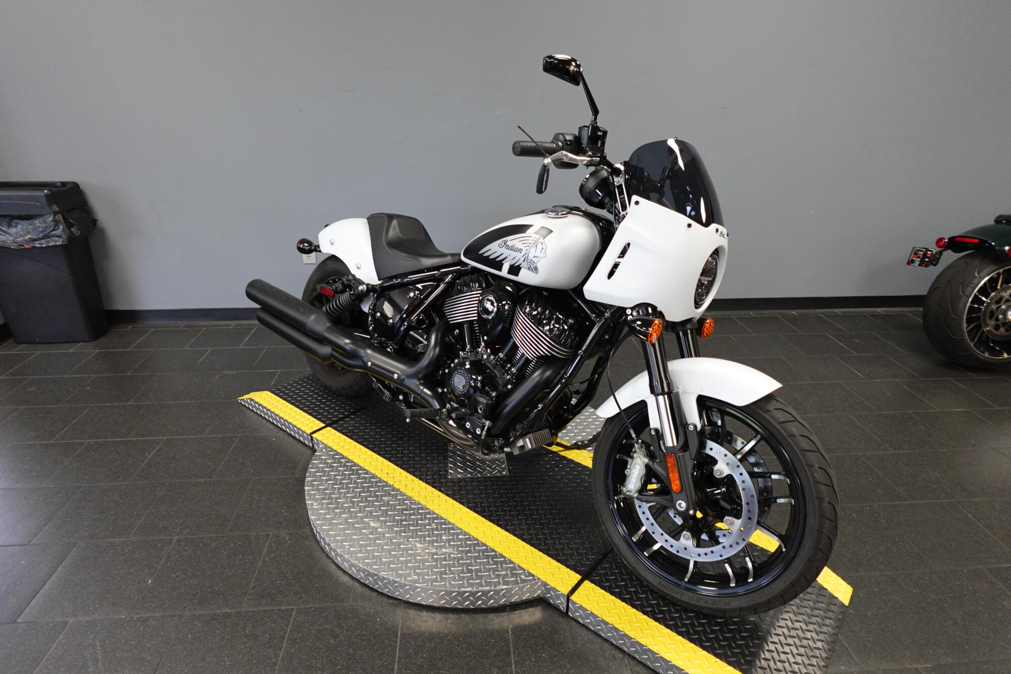 2024 Indian Motorcycle Sport Chief®, photo 2