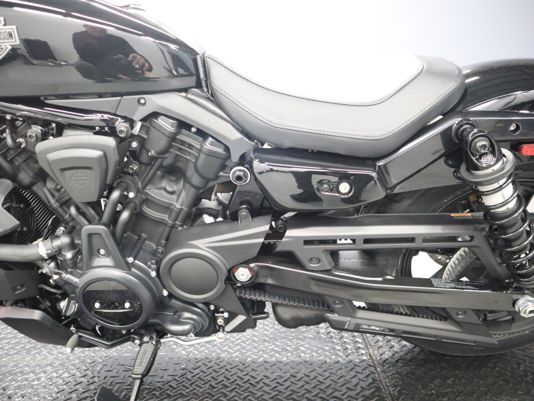 2026 Harley-Davidson® Nightster™ RH975, photo 25