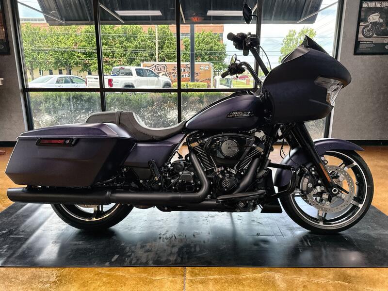 2025 Harley-Davidson® Road Glide® Purple Abyss Denim - Black Finish