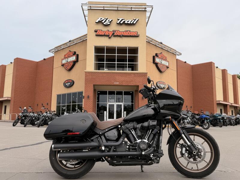 2024 Harley-Davidson® Low Rider® ST FXLRST Vivid Black 020304