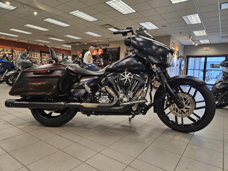 FLHXS 2015 Street Glide® Special