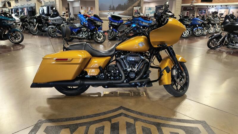 FLTRXS 2023 Road Glide® Special