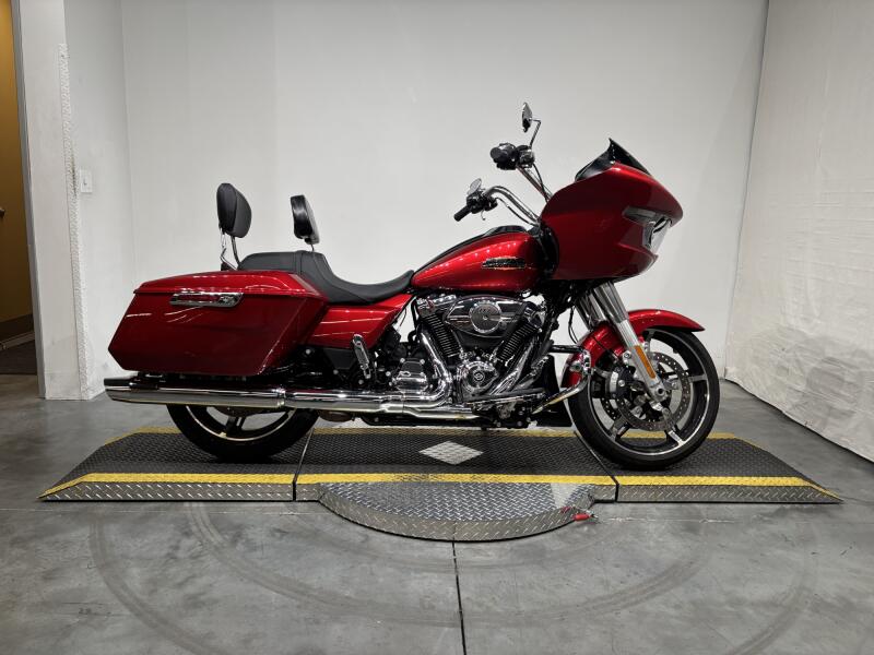 FLTRX 2025 Road Glide™