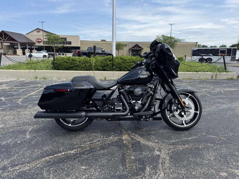 FLHX 2024 Street Glide®