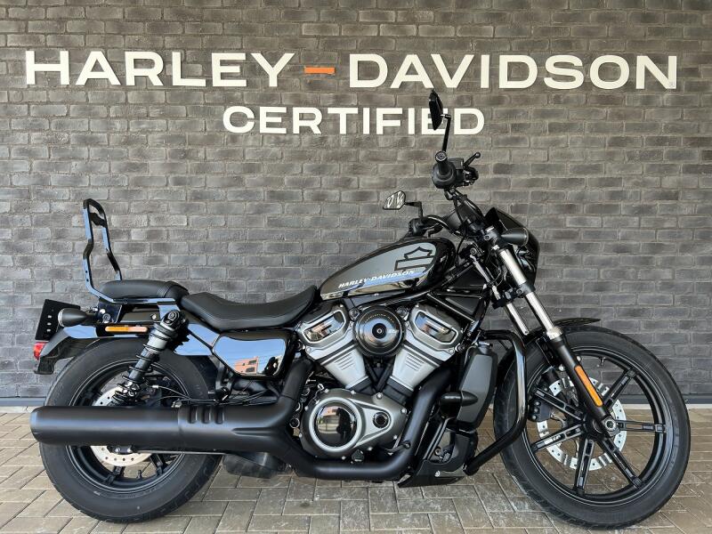 2022 Harley-Davidson® Nightster™ Vivid Black