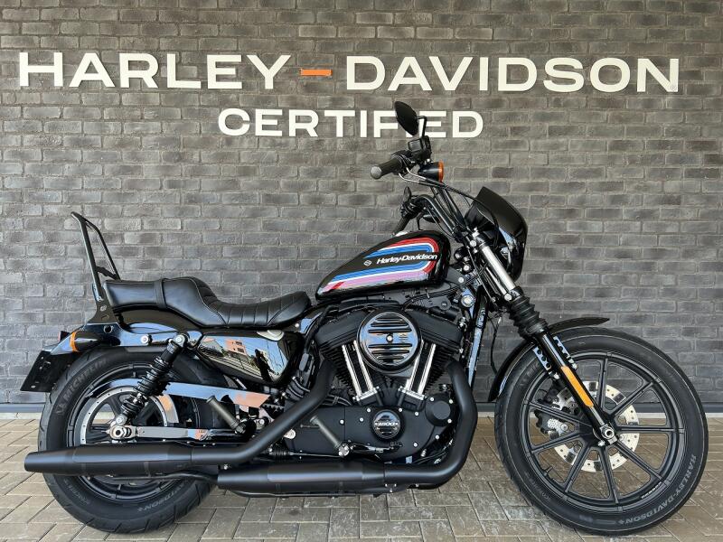 2020 Harley-Davidson® Iron 1200™ Vivid Black