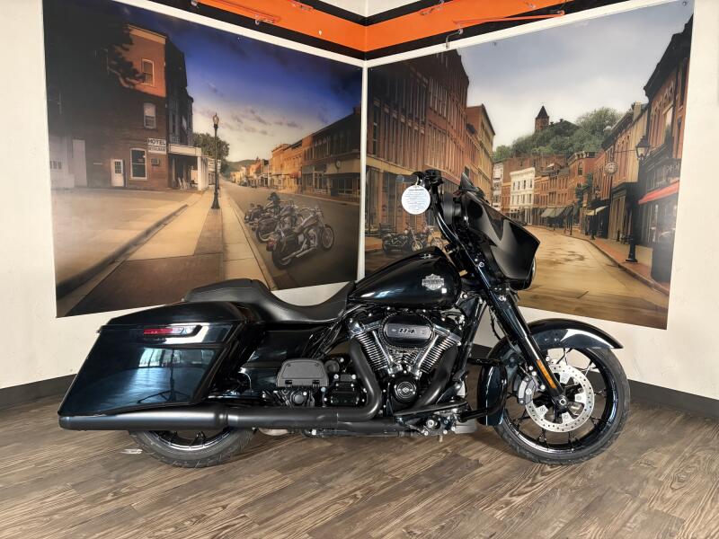 FLHXS 2022 Street Glide® Special