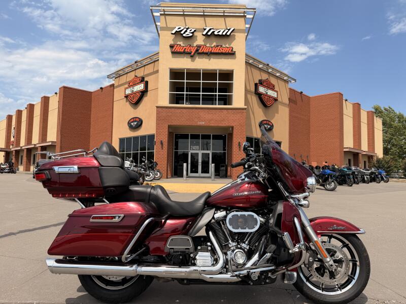 2017 Harley-Davidson® Ultra Limited FLHTK Two-Tone Mysterious Red Sunglo/Velocity Red Sunglo 666203