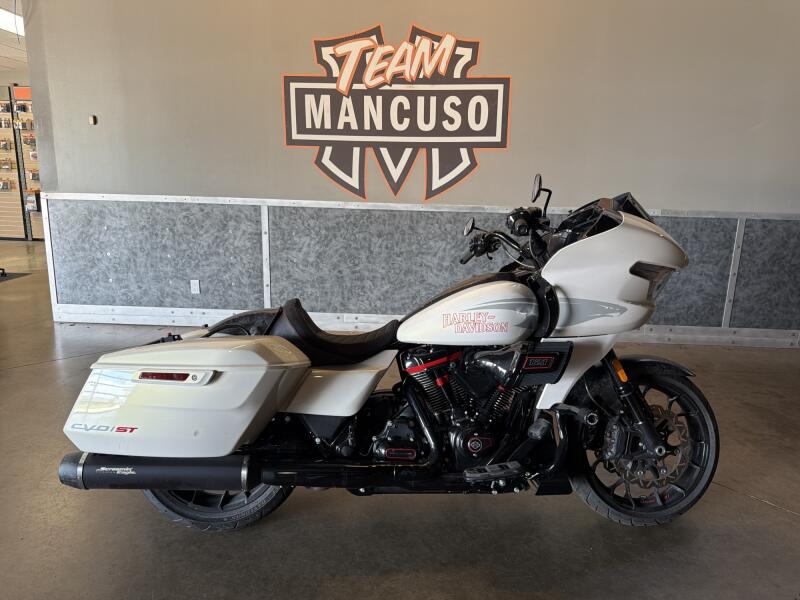 Harley-Davidson® CVO™ Road Glide® ST 2024