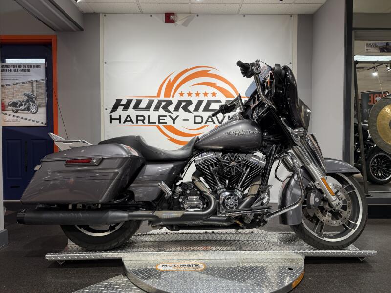 FLHXS 2015 Street Glide® Special