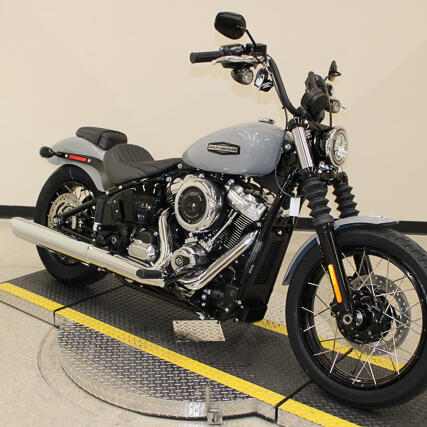 FXBB 2026 Street Bob® thumb 2