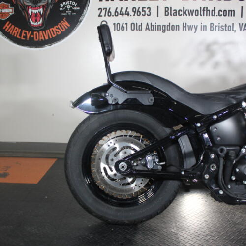 2018 Street Bob® FXBB  thumb 3