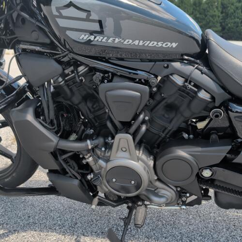 Harley-Davidson® Nightster™ 2022 thumb 1