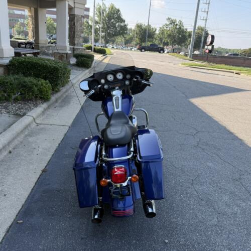 FLHXI 2006 Street Glide® thumb 2