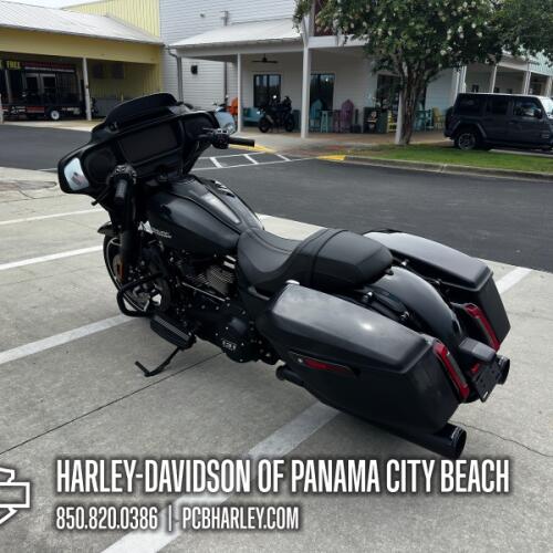 2026 Harley-Davidson® Street Glide® thumb 0