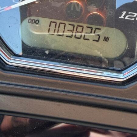 2024 Harley-Davidson® Tri Glide® Ultra Vivid Black thumb 2