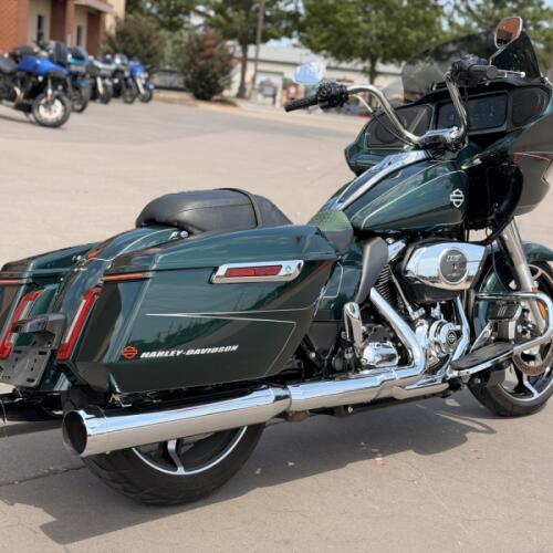 2024 Harley-Davidson® Road Glide® FLTRX Alpine Green 601925 thumb 2