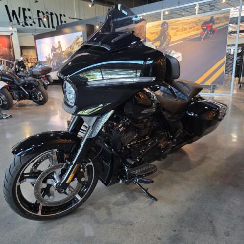 Harley-Davidson® Street Glide® 2024 thumb 1
