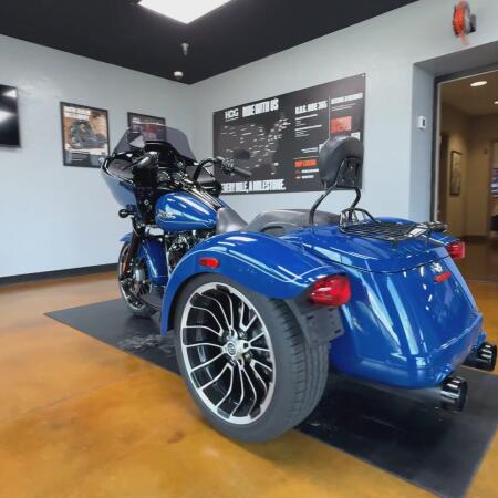 2023 Harley-Davidson® Road Glide® 3 Bright Billiard Blue - Black Finish thumb 3