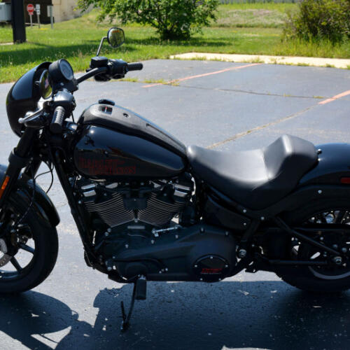 2026 Harley-Davidson® Low Rider® S Vivid Black Black Trim thumb 1