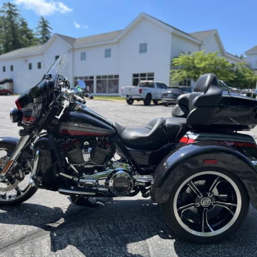 FLHTCUTGSE 2020 CVO™ Tri Glide® thumb 0