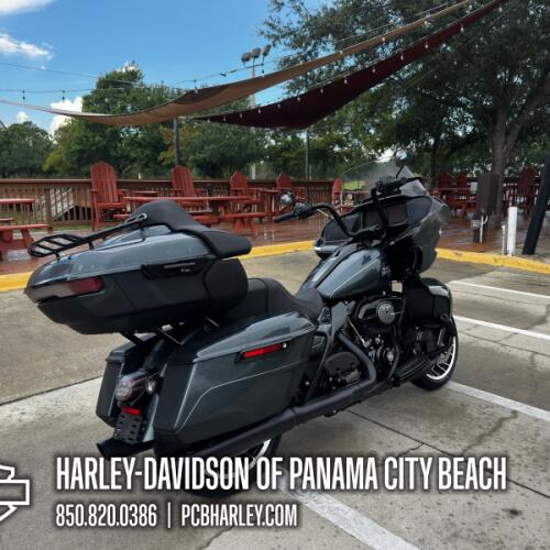 2026 Harley-Davidson® Road Glide Limited thumb 3