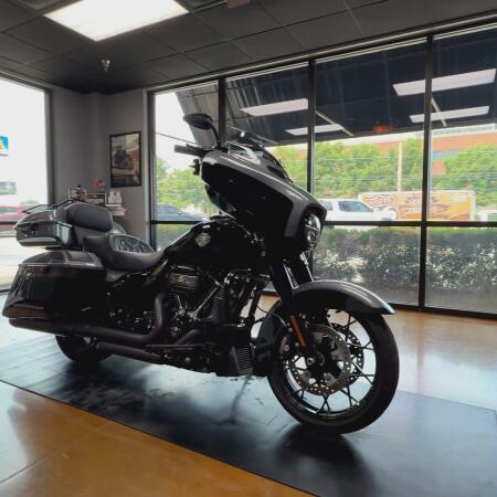 2021 Harley-Davidson® Street Glide® Special Gauntlet Gray Metallic/Vivid Black - Black Finish thumb 0