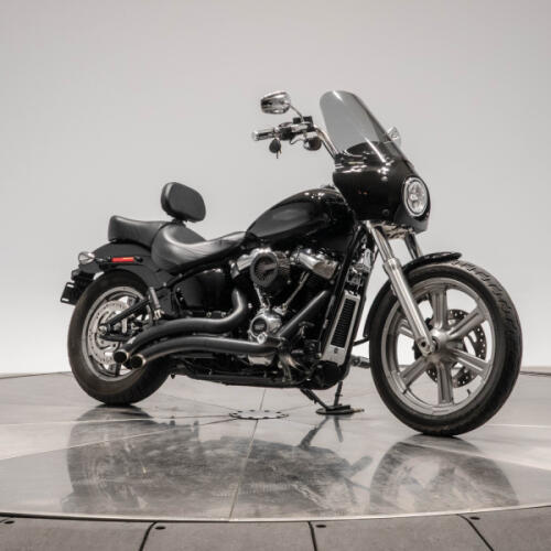 2022 HARLEY-DAVIDSON FXST STANDARD in Vivid Black thumb 3