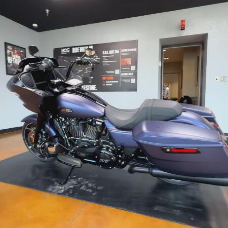 2025 Harley-Davidson® Road Glide® Purple Abyss Denim - Black Finish thumb 3
