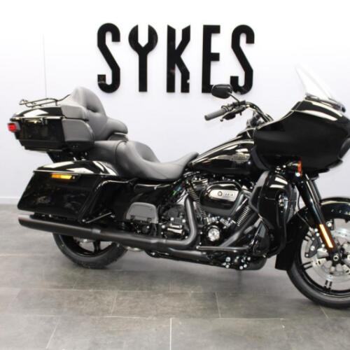 NEW 2024 Harley-Davidson FLTRK Touring Road Glide Limited in Vivid Black  thumb 2