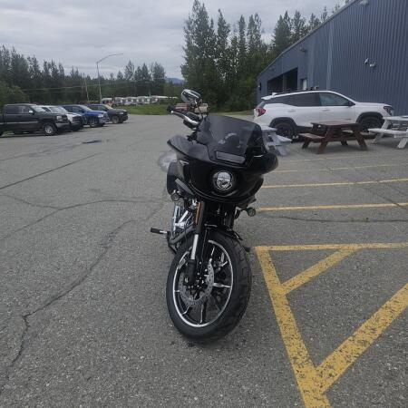 2026 Harley-Davidson® Low Rider® ST thumb 2