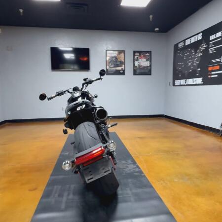 2026 Harley-Davidson® Sportster® S Vivid Black Black Trim thumb 0