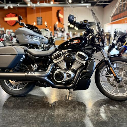2023 Harley-Davidson® Nightster™ Special Vivid Black thumb 3