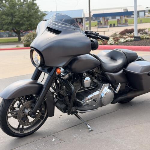 2015 Harley-Davidson® Street Glide® FLHX Charcoal Satin 629691 thumb 0