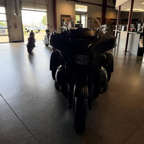 Harley-Davidson® Street Glide 3 Limited 2026 thumb 3