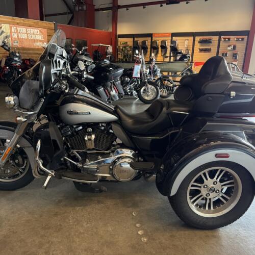 Harley-Davidson® Tri Glide® Ultra 2020 thumb 2