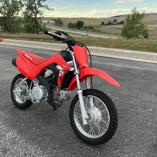 2026 Honda CRF110F thumb 3