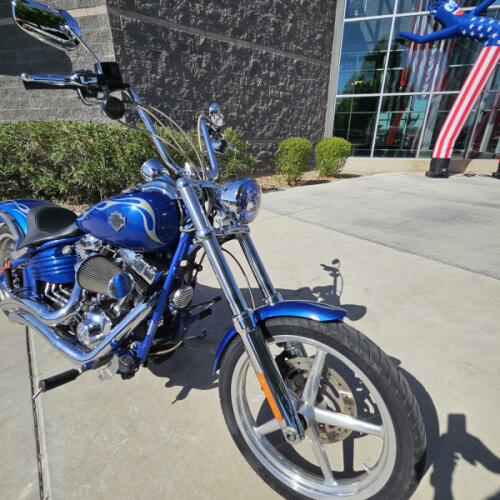FXCWC 2009 Softail® Rocker™ C thumb 0