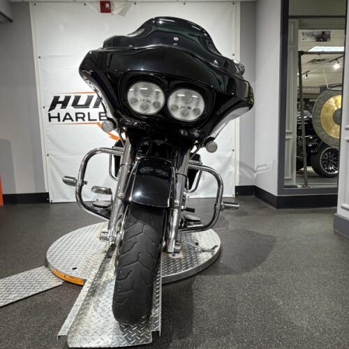 2013 Harley-Davidson® Road Glide® Custom FLTRX thumb 2