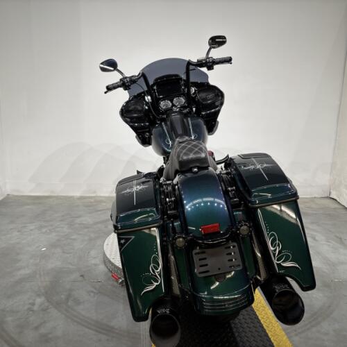 2021 Harley-Davidson® Road Glide® Special Snake Venom thumb 2