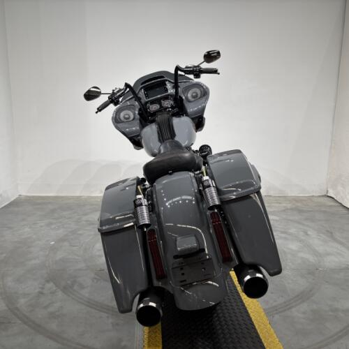 FLTRXSE 2018 CVO™ Road Glide® thumb 2